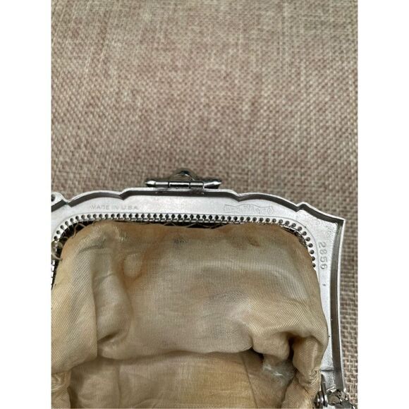 Vintage WHITING & DAVIS Silver Mesh Kiss lock Evening Bag Purse Made In USA 2945 - Picture 10 of 12